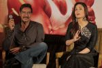 Kareena Kapoor, Ajay Devgan promotes Singham Returns in Kolkatta on 10th Aug 2014